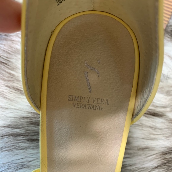 Simply Vera Wang yellow heels 8.5 - Picture 6 of 6